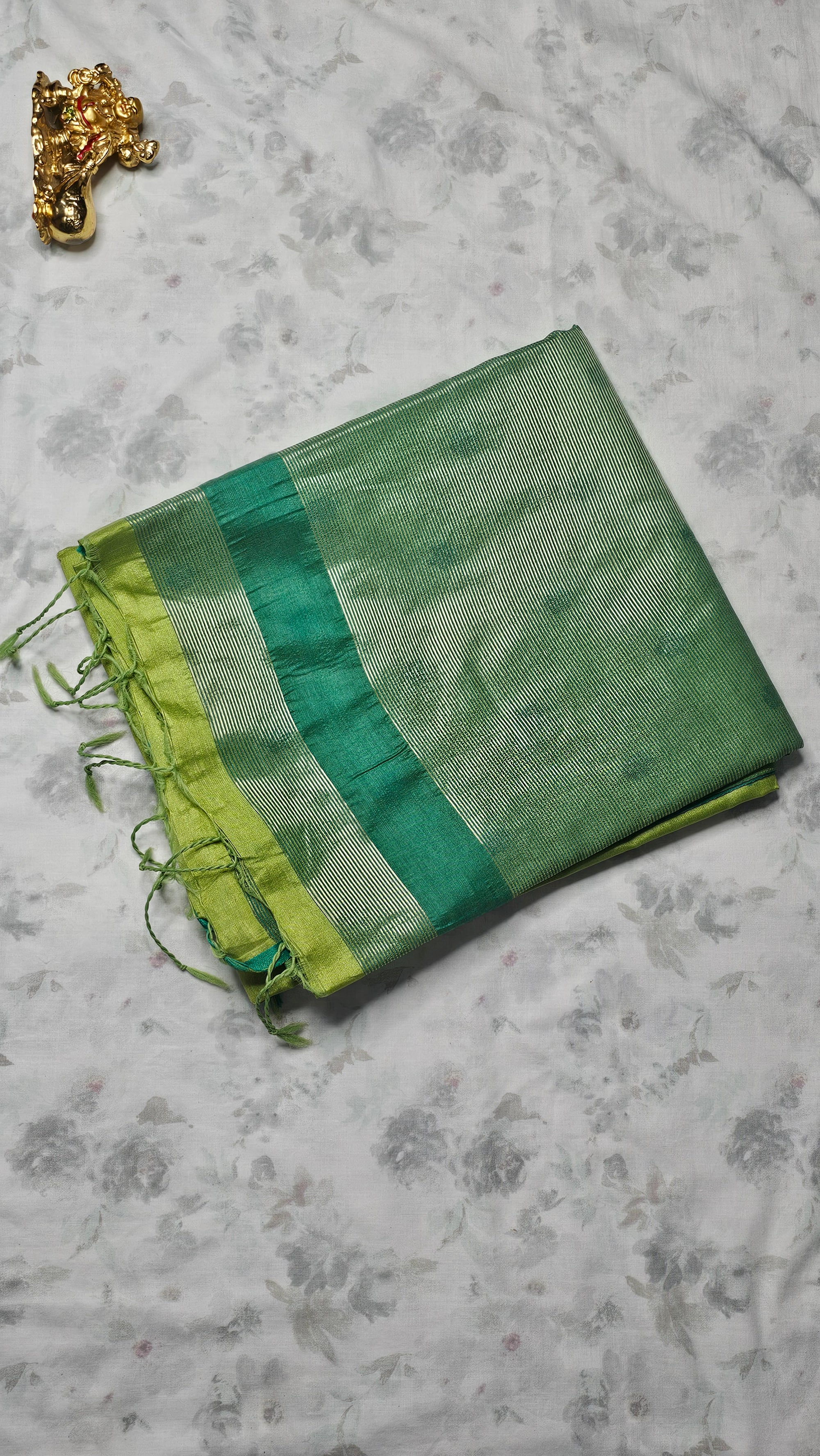 Elegant Green Silk Saree with Golden Deer Motif & Contrast Pallu