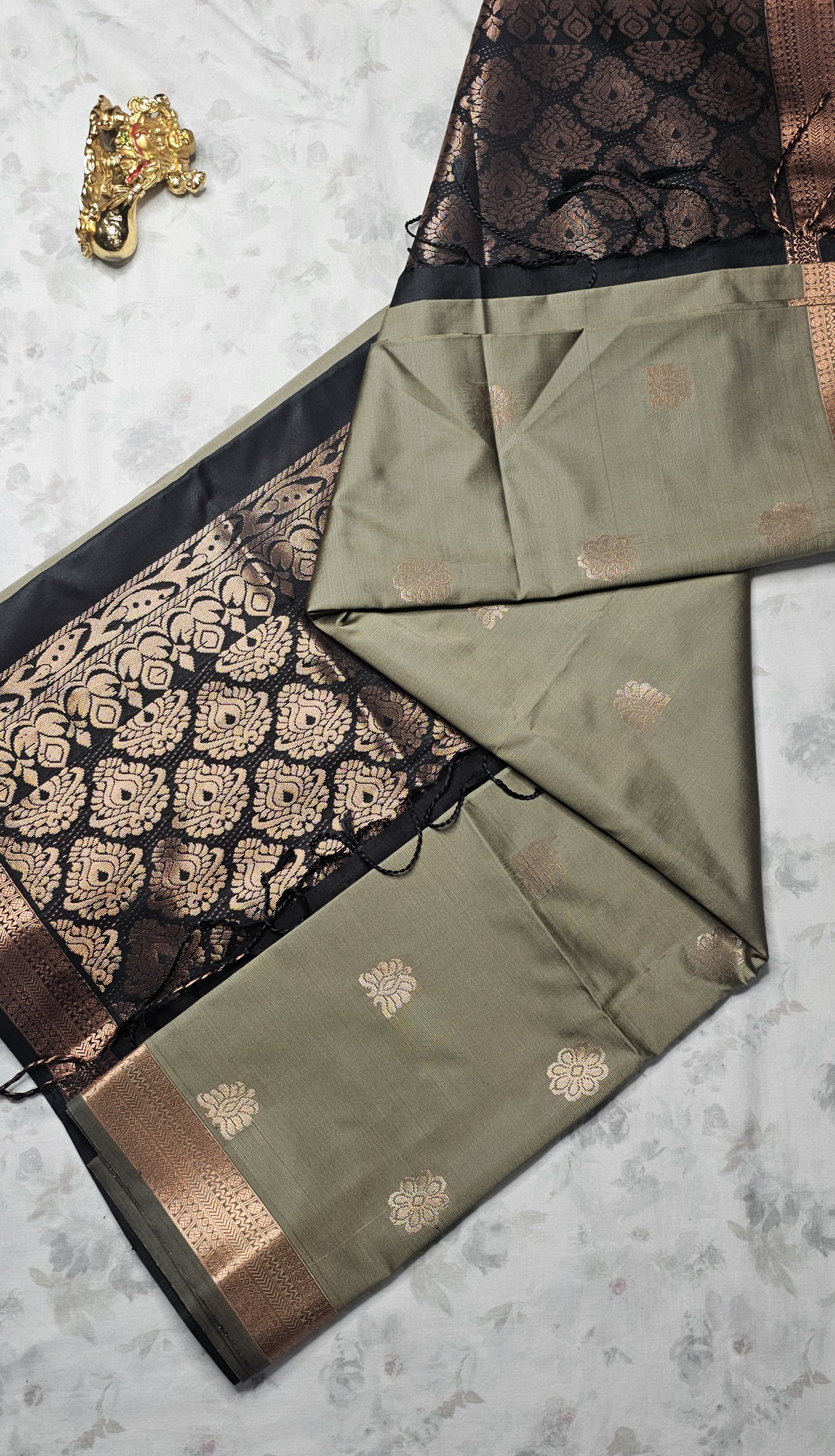 Elegant Olive Green Saree with Black Contrast & Copper Zari Border